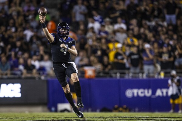 West Virginia topples TCU 24 21 ends Frogs 10 game Big 12